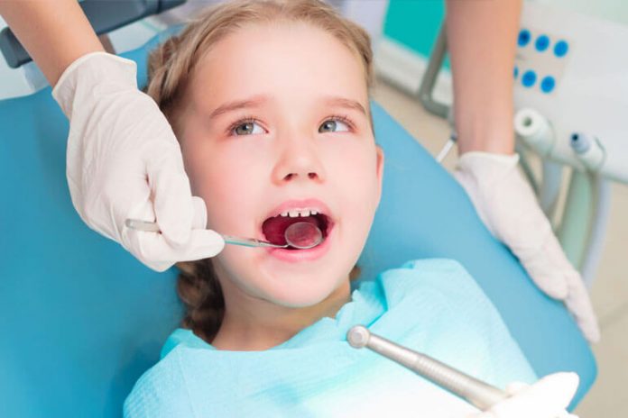 Çocukların dişlerine fluorid uygulamak çürüğü önlemede etkili midir?
