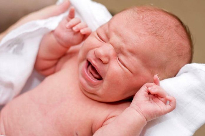 Yenidoğan bebek ve annesini ilk anlarda neler bekliyor?