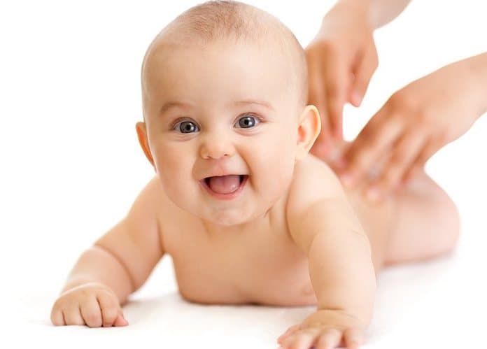 Bebeklerde diş bakımı nasıl olmalıdır?