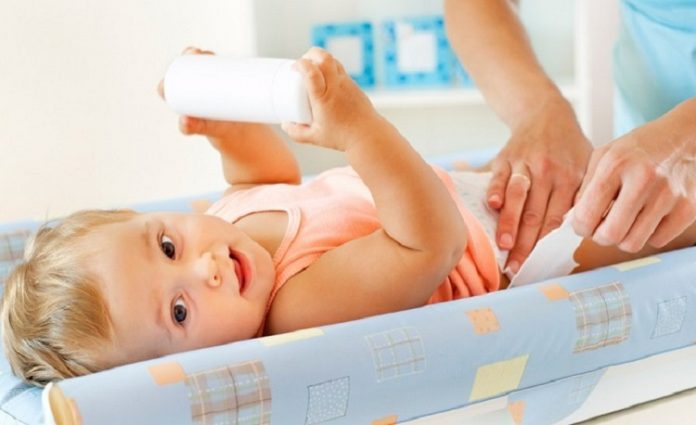 Bebeklerde besin alerjisi ıslak mendiller yüzünden mi artıyor!