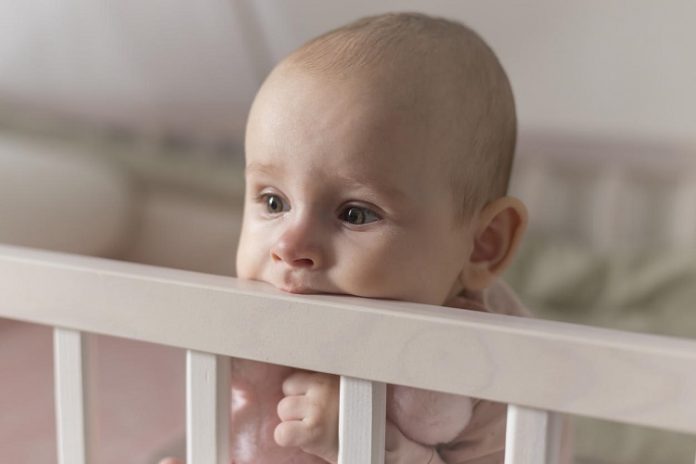 Bebeklerde Goz Capaklanmasi Nedeni Ve Tedavisi Kidsgourmet