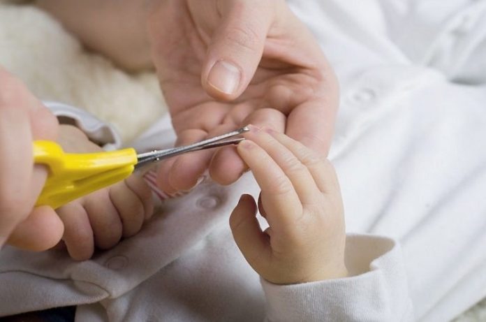 Bebeklerde tırnak bakımı nasıl yapılır
