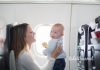 Bebekle uçak yolculuğu için bu 7 öneriyi aklınızda bulundurun