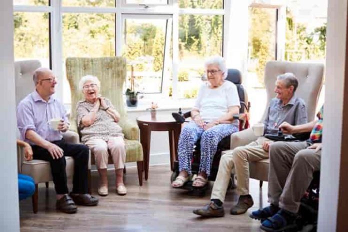 Demans hastalarının bakımı için gündüz yaşam evleri önemli