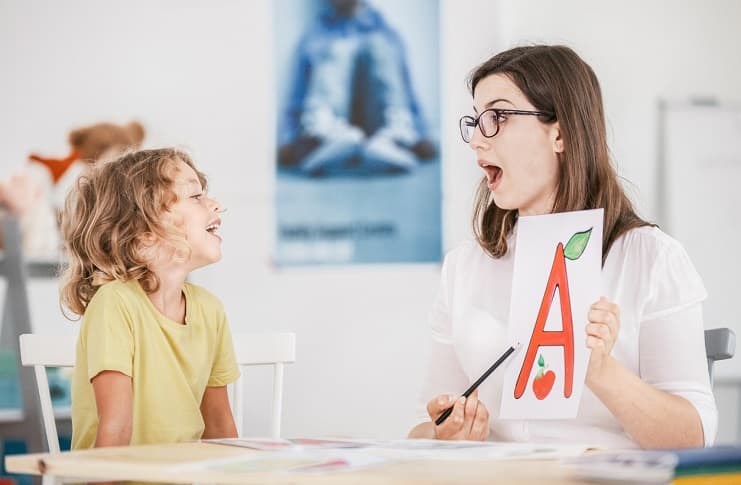 Hiperaktif çocuğa nasıl davranılmalı?